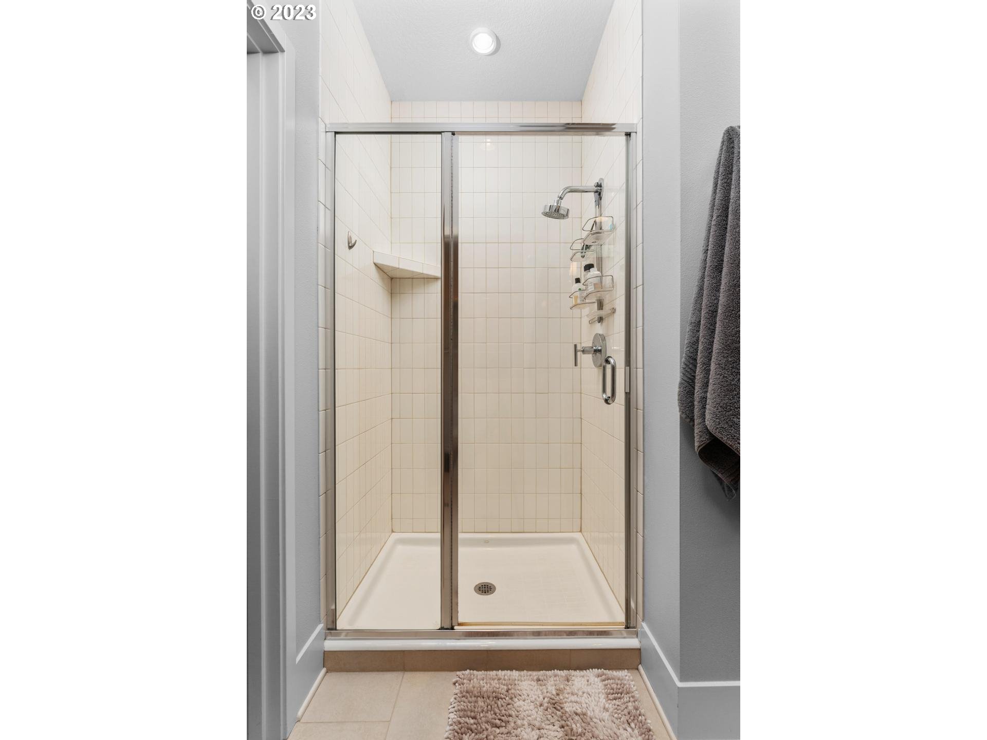 10037 Southwest Morrison Street Portland, OR 97225 - Photo 27 of 48 Owner's Suite Bathroom