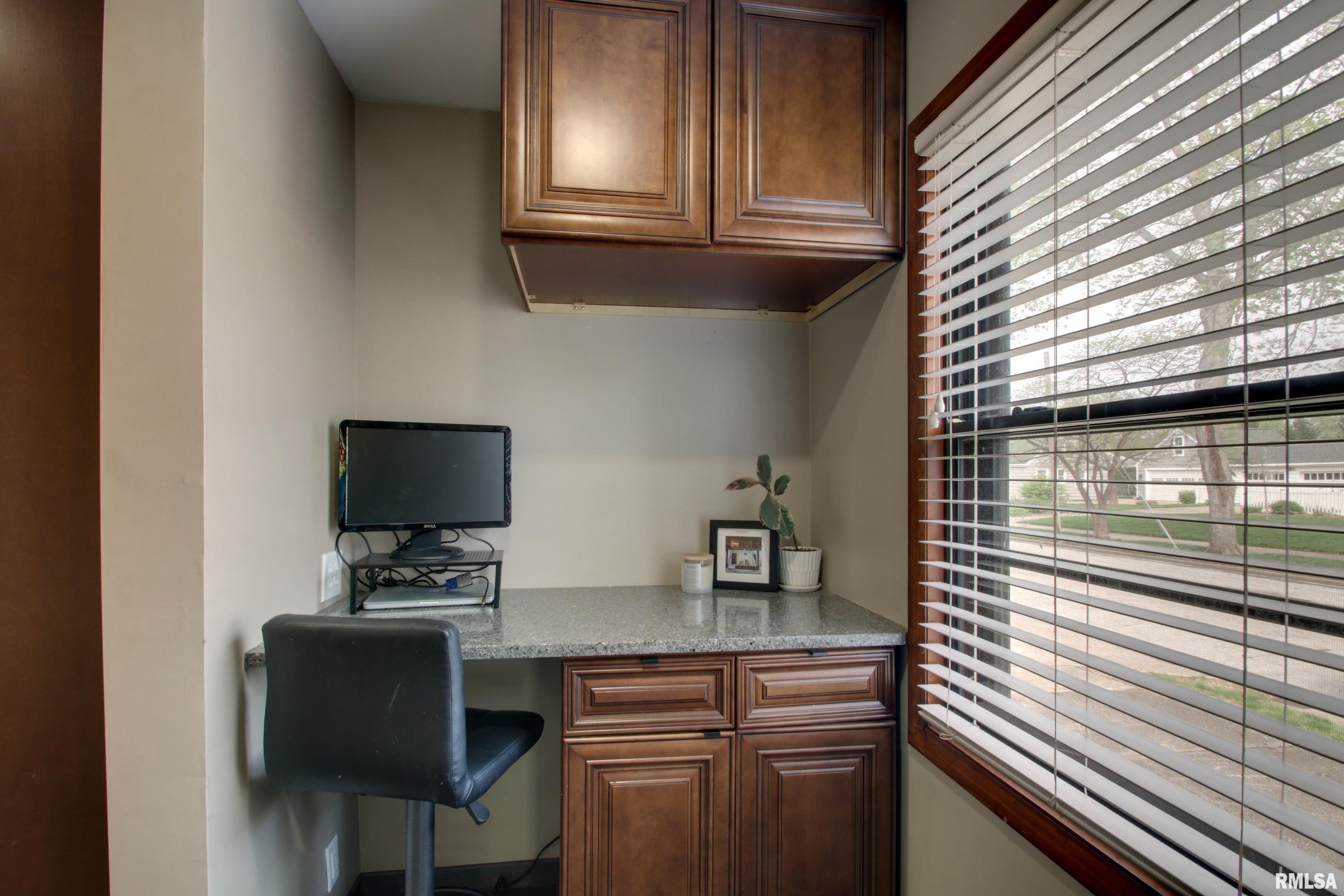 400 South 18th Street Quincy, IL 62301 - Photo 18 of 19