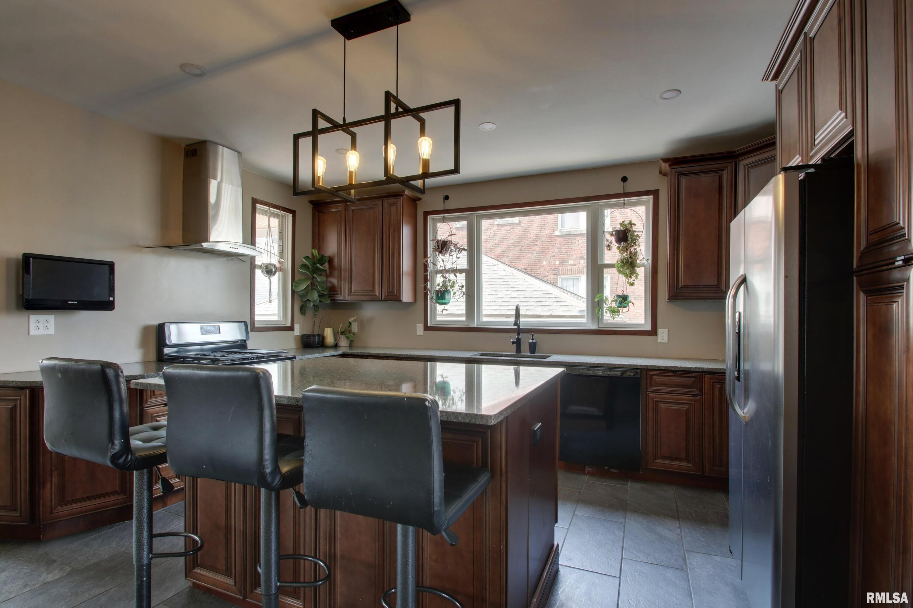 400 South 18th Street Quincy, IL 62301 - Photo 7 of 19