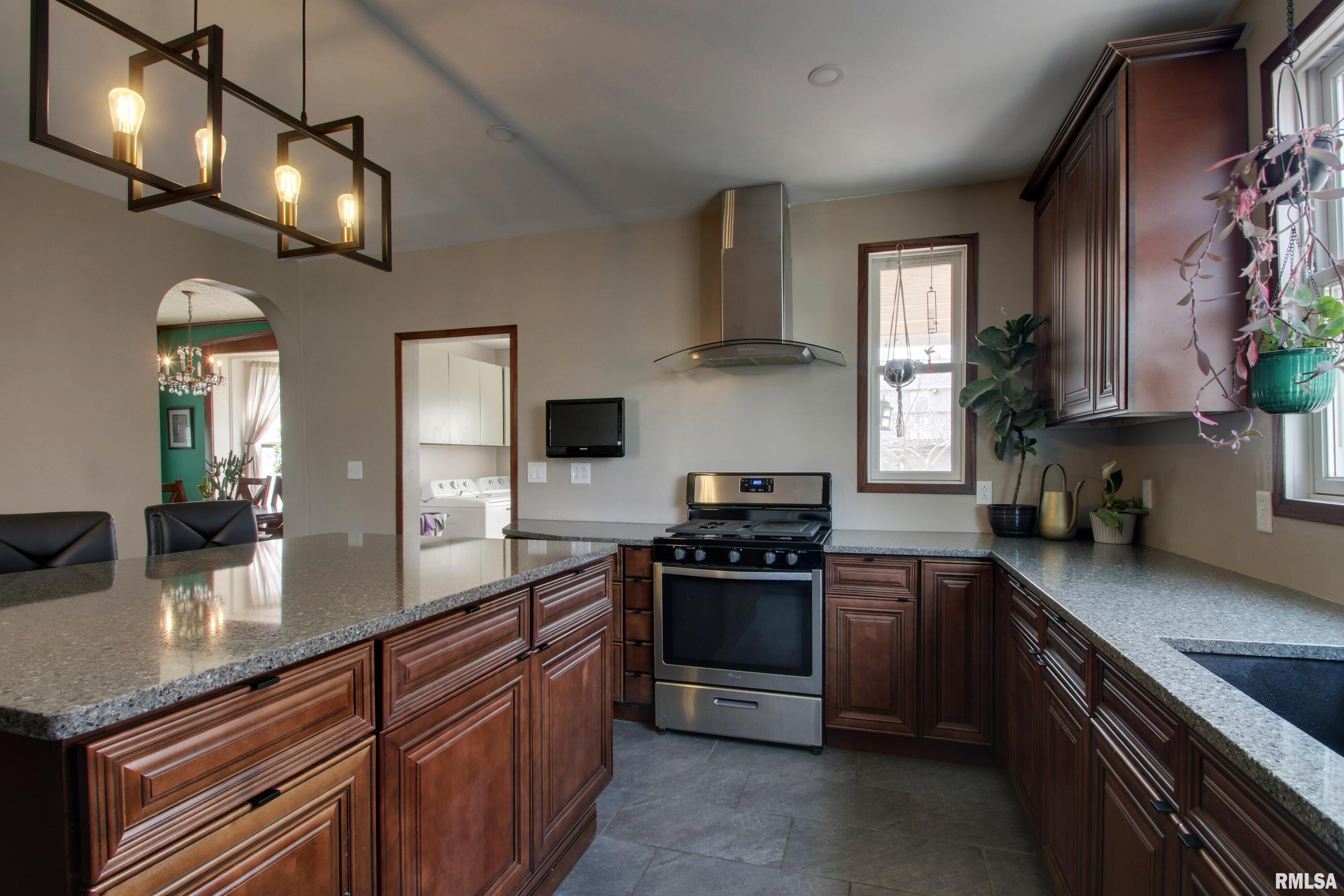 400 South 18th Street Quincy, IL 62301 - Photo 8 of 19