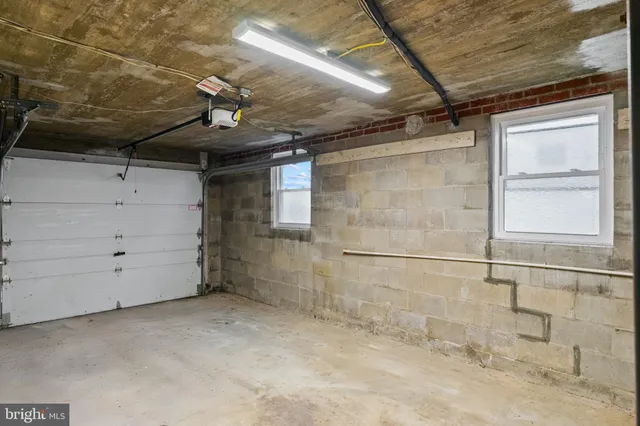 a view of a garage