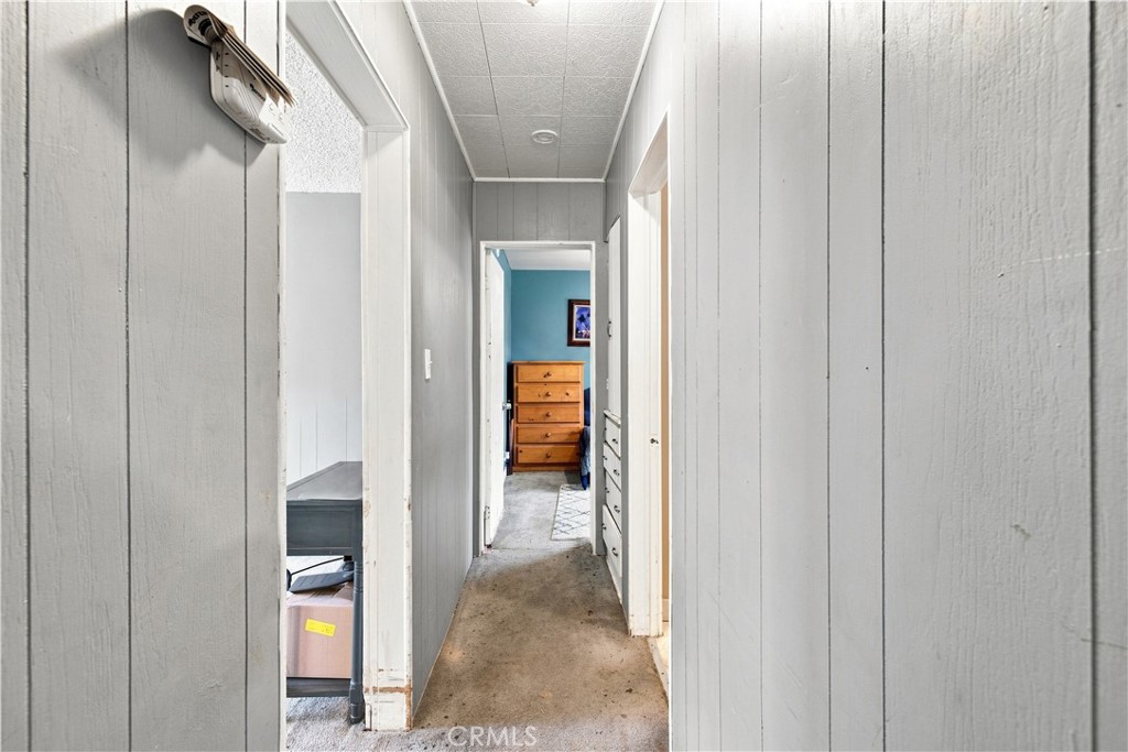 5017 Harbor Street Commerce, CA 90040 - Photo 11 of 32 HALLWAY