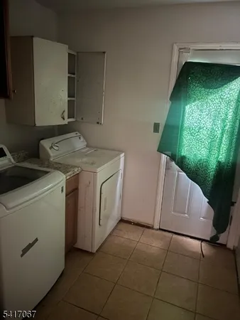 $4,200 | 448 West 4th Avenue, Roselle, NJ 07203