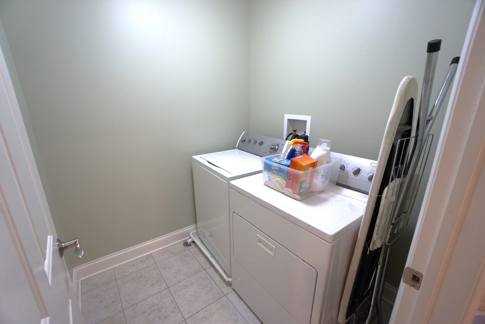 8 North Smith Street Palatine, IL 60067 - Photo 21 of 46 a utility room with dryer and washer
