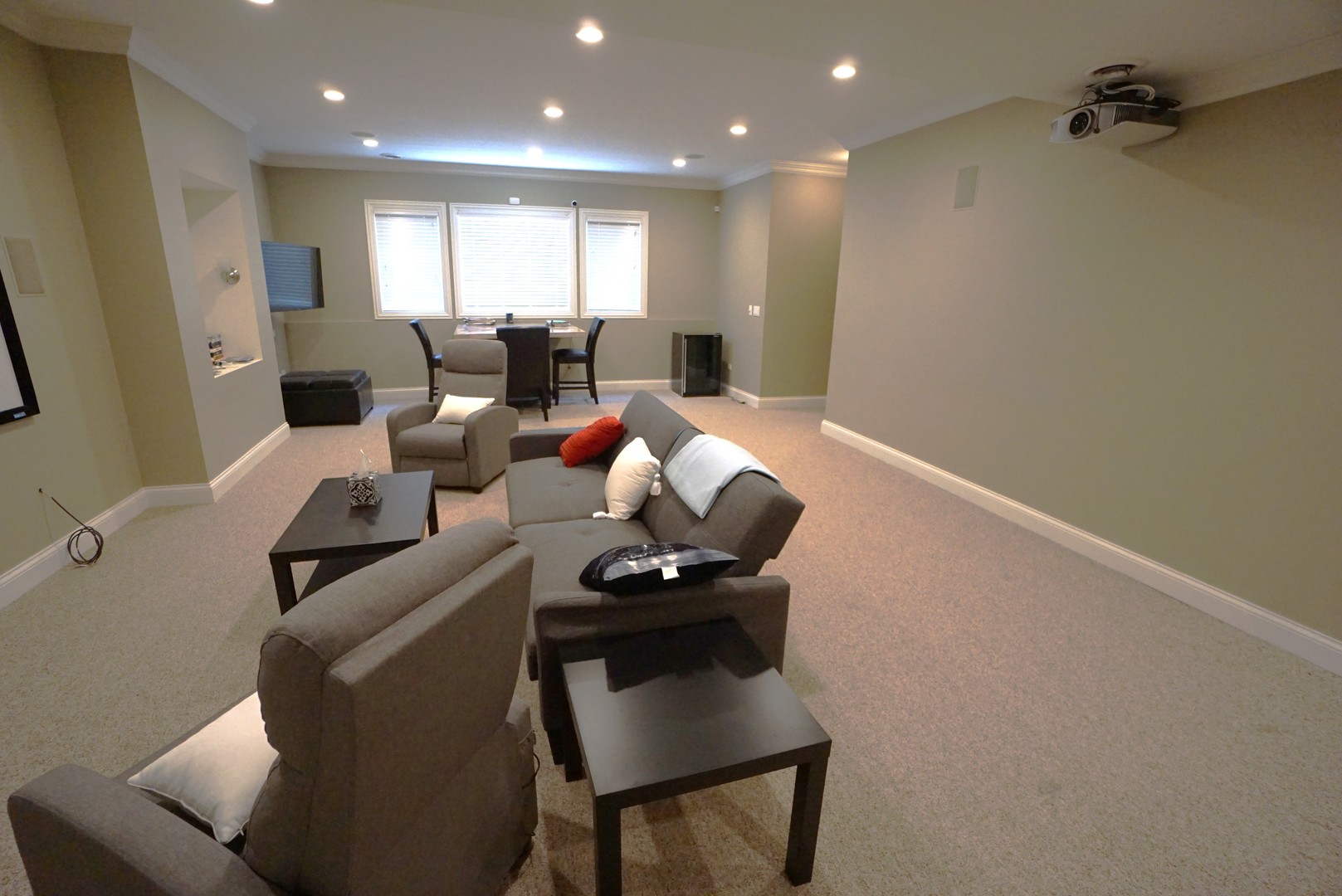 8 North Smith Street Palatine, IL 60067 - Photo 31 of 46 a living room with furniture