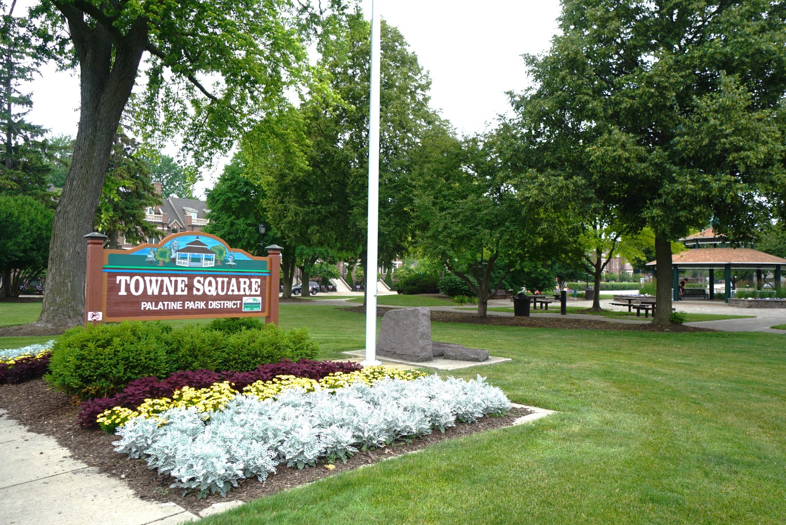 8 North Smith Street Palatine, IL 60067 - Photo 46 of 46 a view of a park that has a sign board large trees