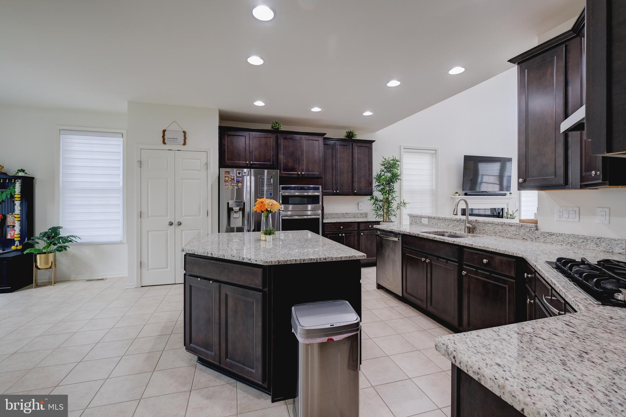 98 Applegate Way Chesterfield, NJ 08515 - Photo 22 of 69