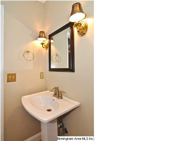 1912 River Woods Road Birmingham, AL 35244 - Photo 13 of 32