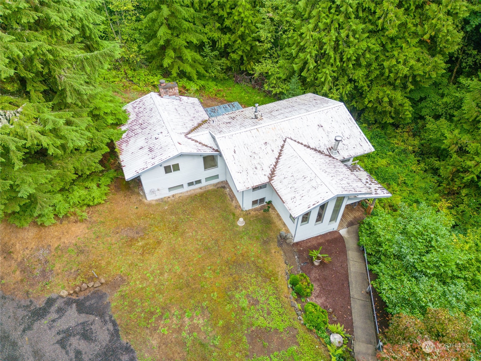 19520 Mountain View Road Northeast Duvall, WA 98019 - Photo 3 of 40 Gallery Image 3