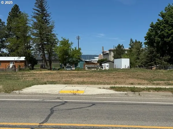 $48,000 | 950 2nd Street, North Powder, OR 97867