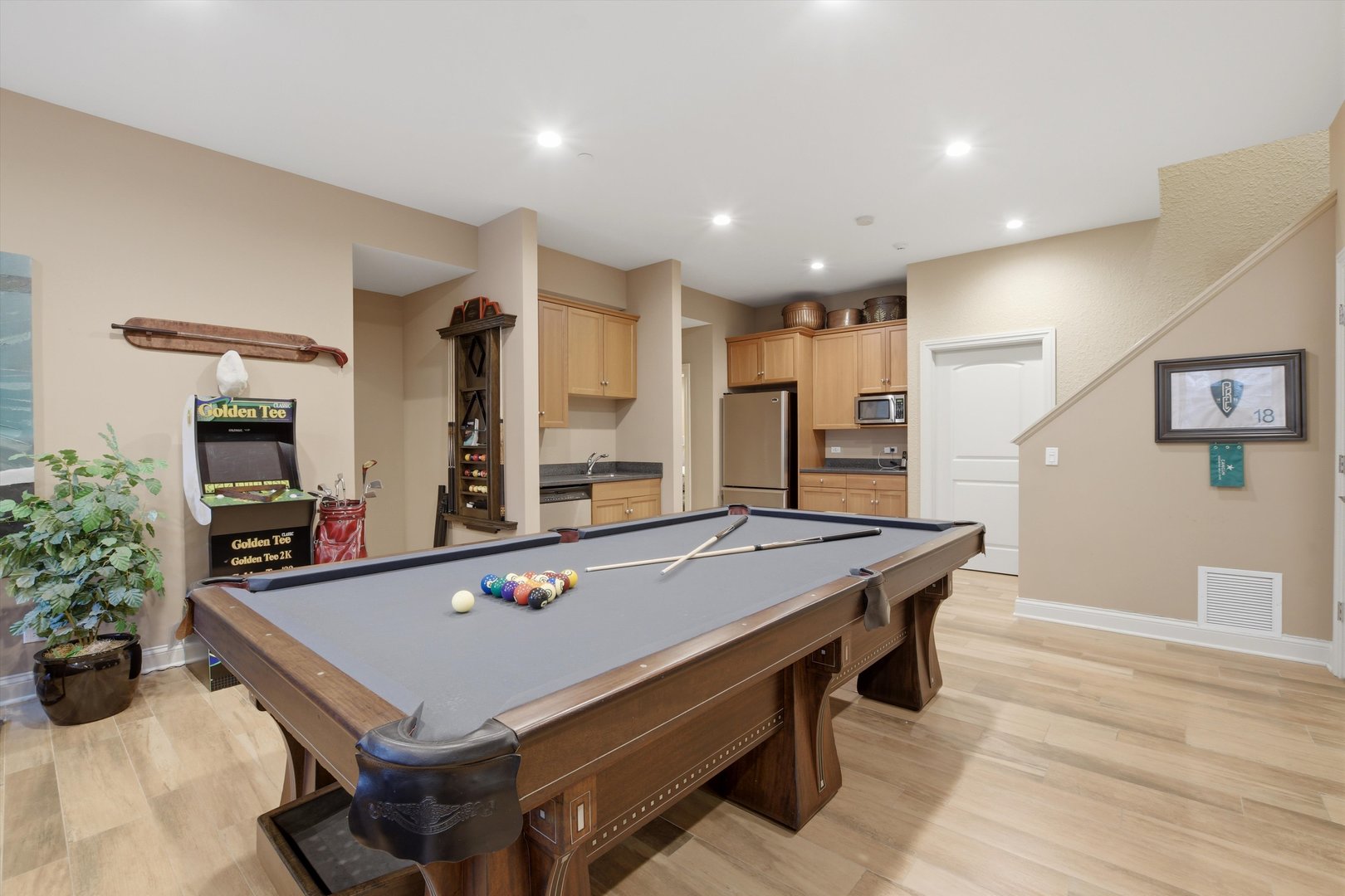 809 Edgemont Lane Park Ridge, IL 60068 - Photo 39 of 59