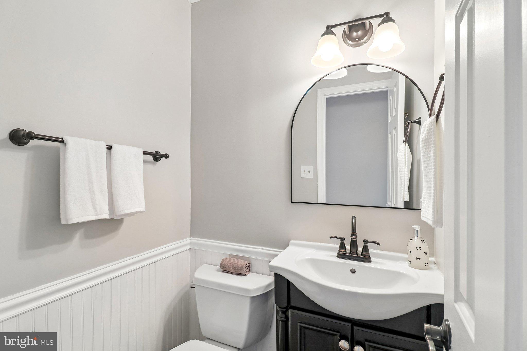 12408 Triple Crown Road Gaithersburg, MD 20878 - Photo 34 of 87 Main level powder room.