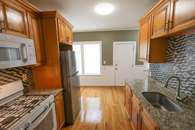 $3,200 | 129 Draper Street, Unit 1, Boston, MA 02122