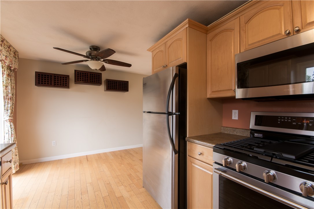 5804 Post Road, Unit 8 Warwick, RI 02818 - Photo 12 of 29 Kitchen