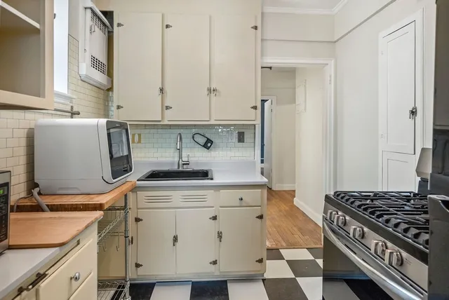 $204,900 | 56 Elm Street, Unit 1, Worcester, MA 01609