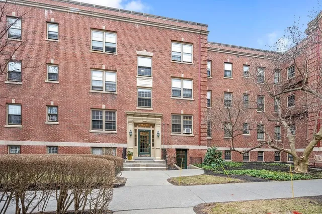 $204,900 | 56 Elm Street, Unit 1, Worcester, MA 01609