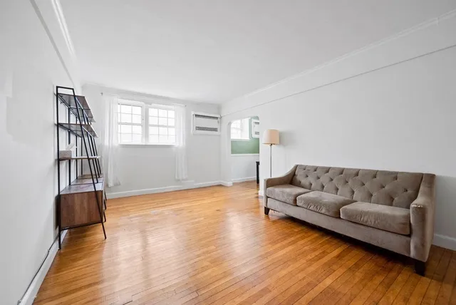 $204,900 | 56 Elm Street, Unit 1, Worcester, MA 01609