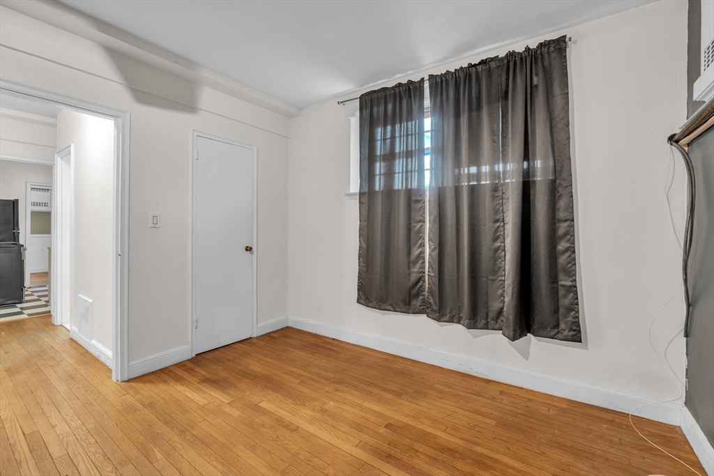 56 Elm Street, Unit 1 Worcester, MA 01609 - Photo 5 of 20