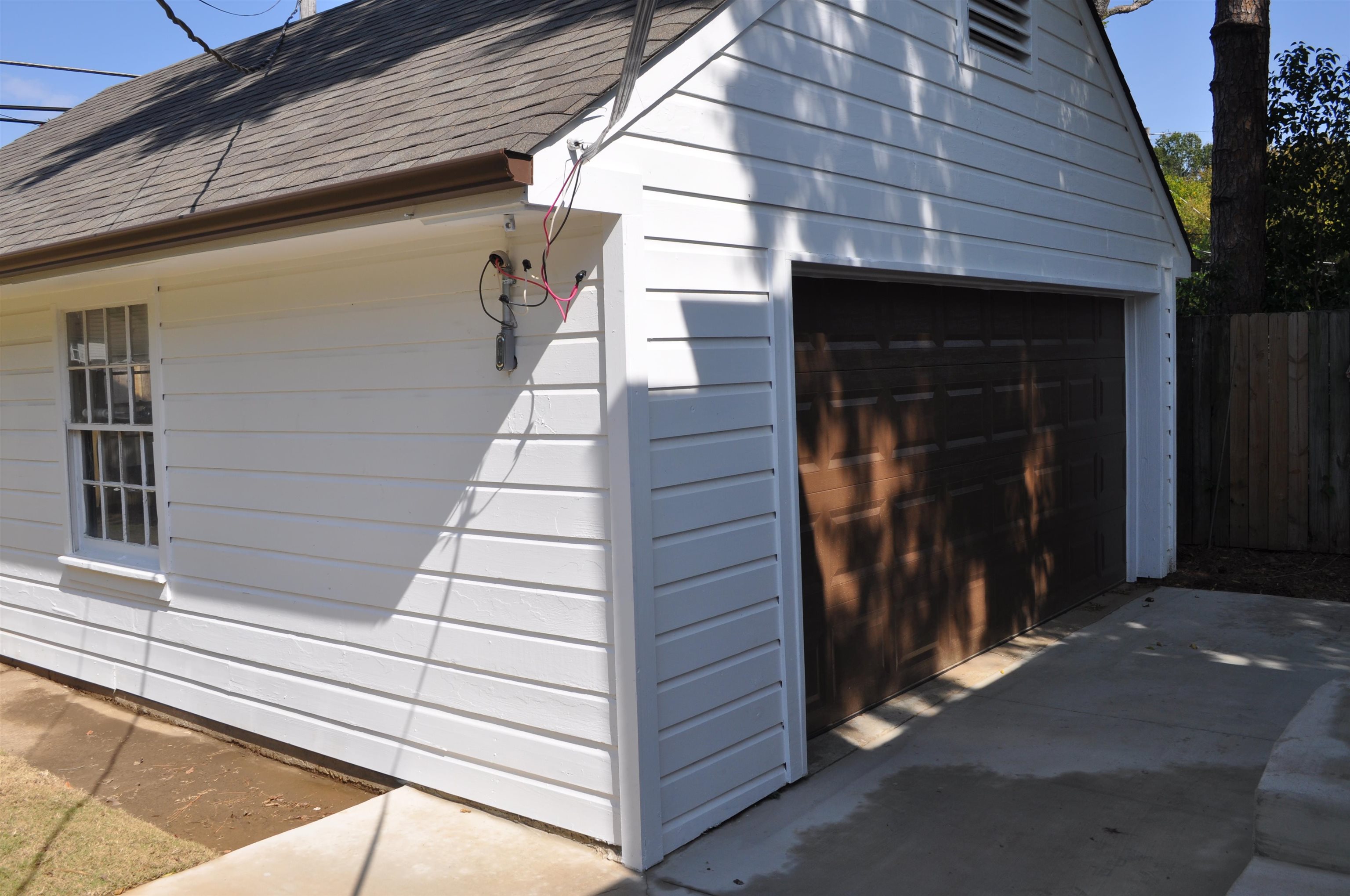 5016 Princeton Road Memphis, TN 38117 - Photo 3 of 20 a view of entryway door of the house