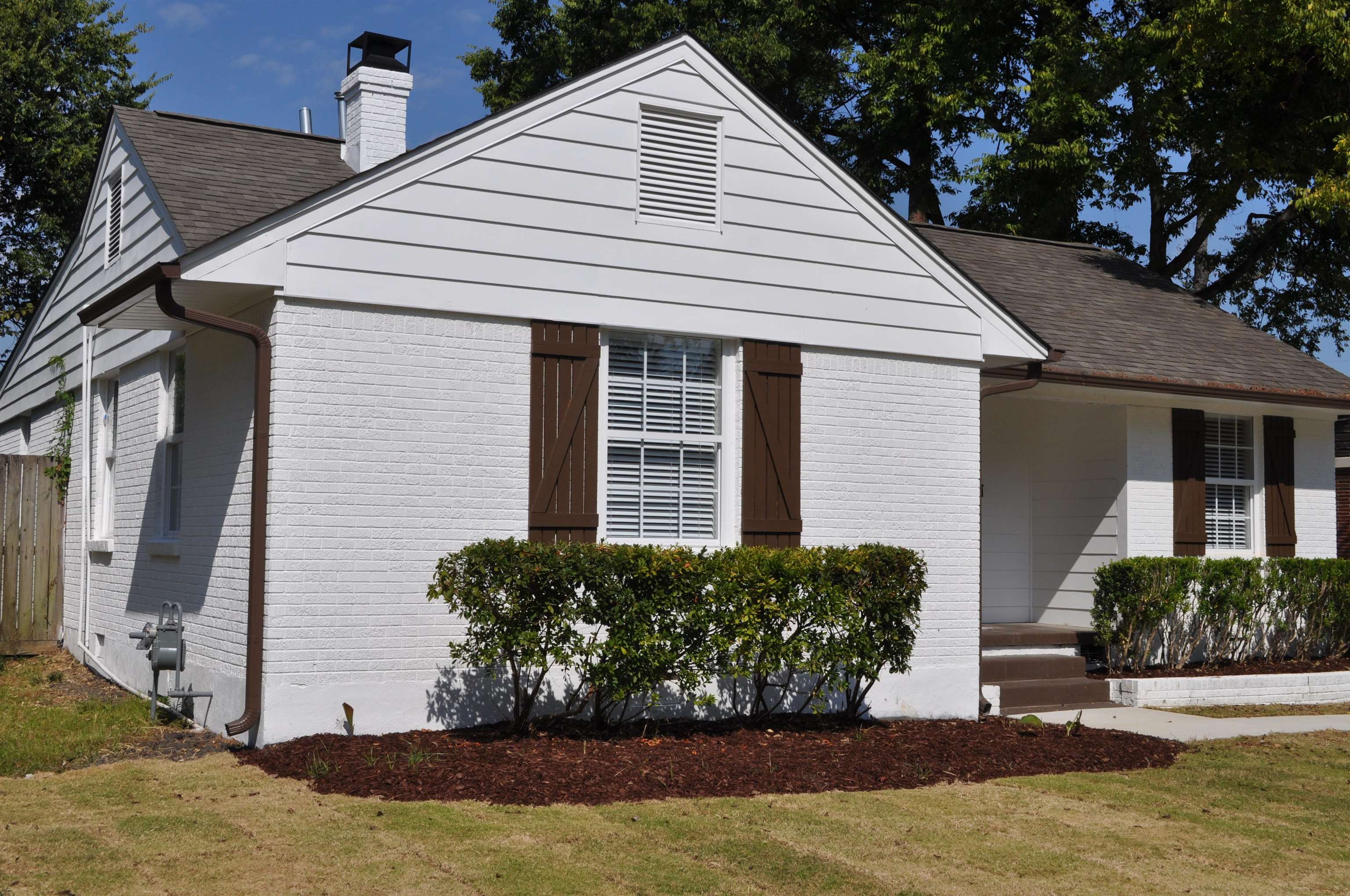 5016 Princeton Road Memphis, TN 38117 - Photo 6 of 20 a view of a house with backyard