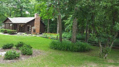 621 Morrish Road Flushing, MI 48433 - Photo 2 of 18 20442471-1.JPG