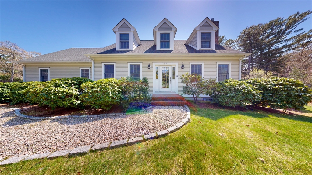 20 Finway Mashpee, MA 02649 - Photo 2 of 22 Gallery Image 2