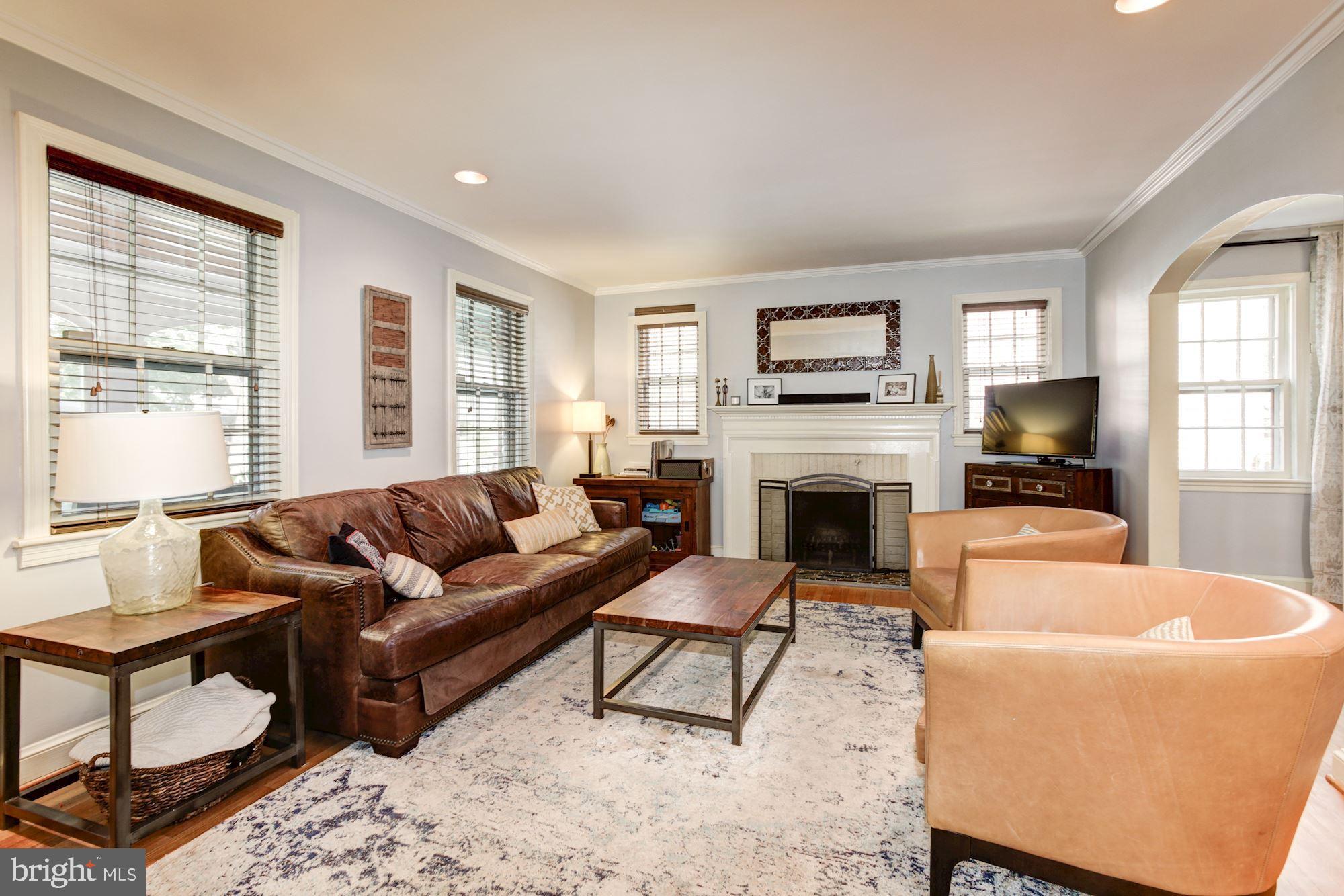 1648 Roxanna Road Northwest Washington, DC 20012 - Photo 8 of 31 Gallery Image 8
