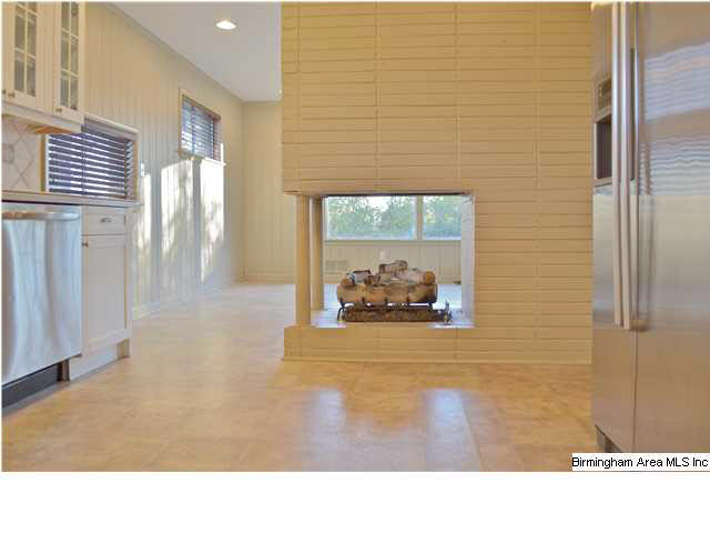 2729 Shades Crest Road Birmingham, AL 35216 - Photo 5 of 31