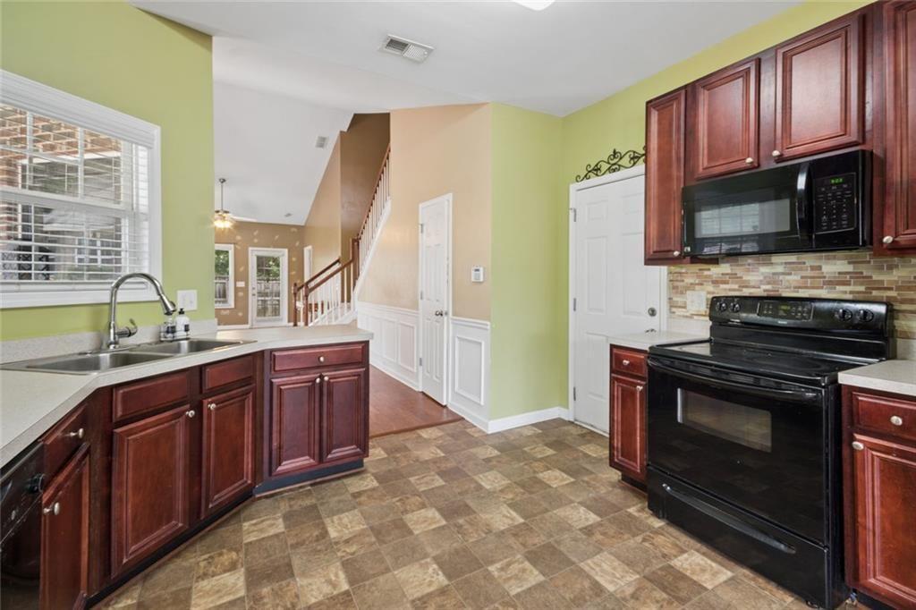 2555 Flat Shoals Road, Unit 2501 Atlanta, GA 30349 - Photo 21 of 38