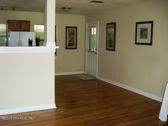 10140 Herndon Road Jacksonville, FL 32246 - Photo 8 of 23 Dining Room