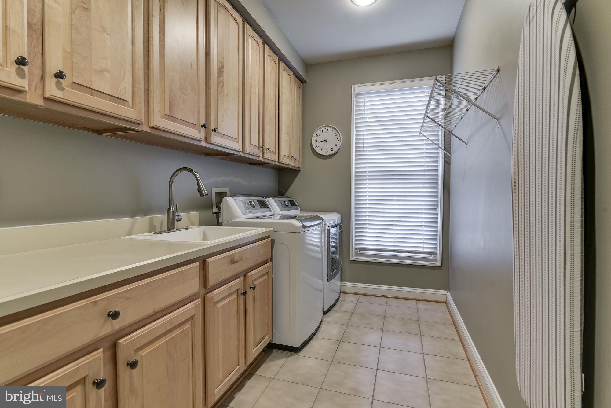 11302 Ridge Mist Terrace Potomac, MD 20854 - Photo 16 of 35 Gallery Image 16