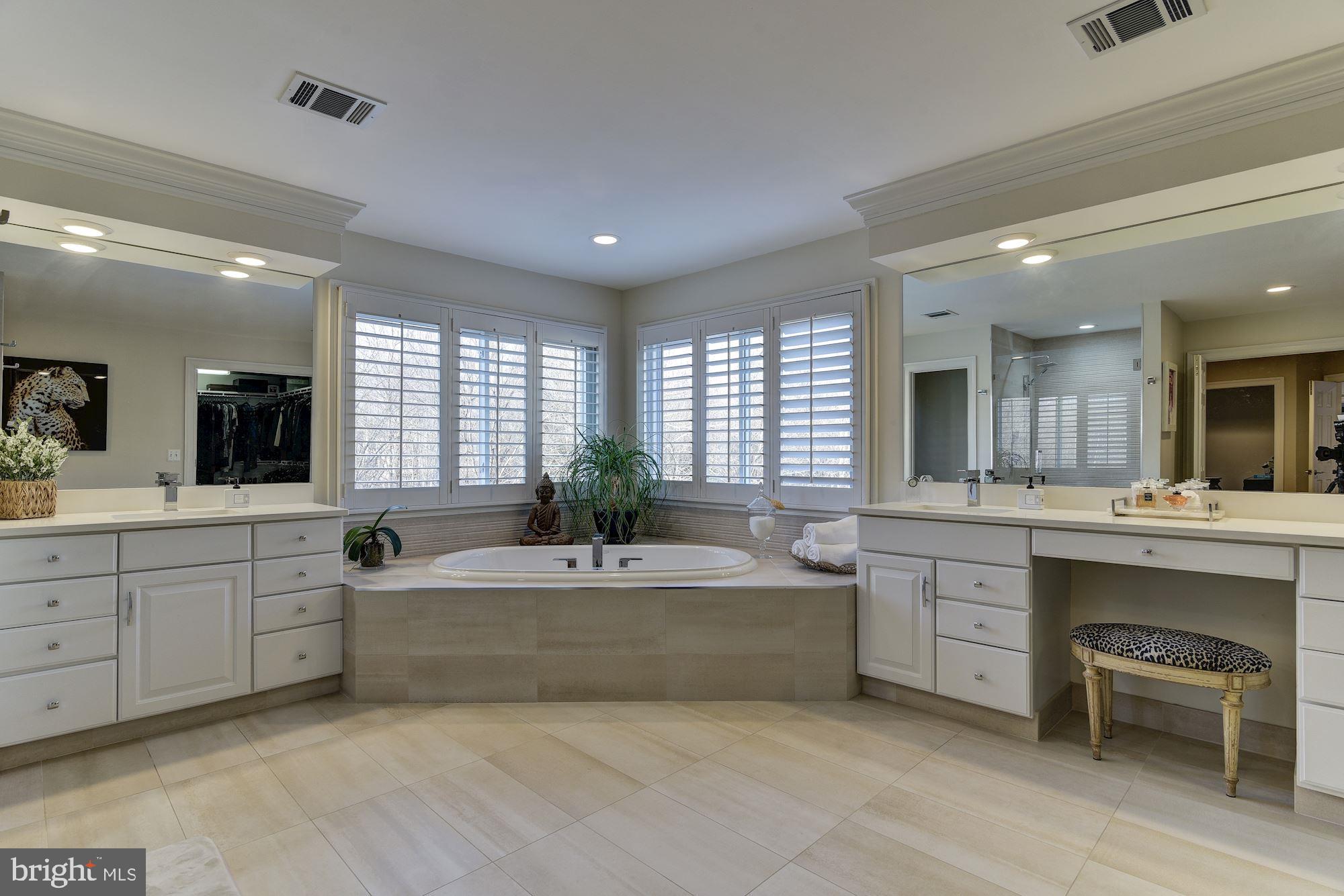 11302 Ridge Mist Terrace Potomac, MD 20854 - Photo 21 of 35 Gallery Image 21