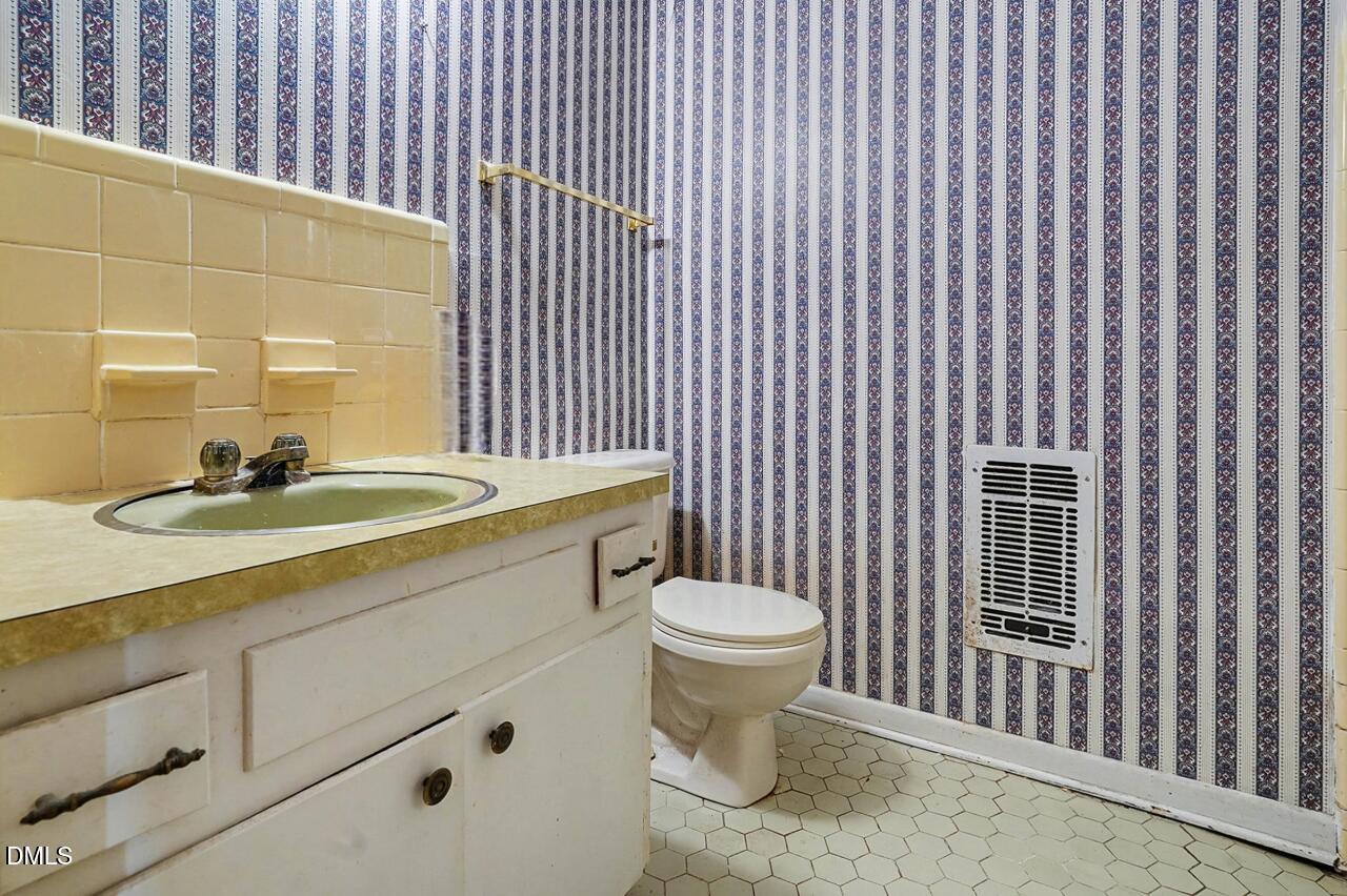 2220 Hodge Road Knightdale, NC 27545 - Photo 19 of 35 file_621-Photoroom