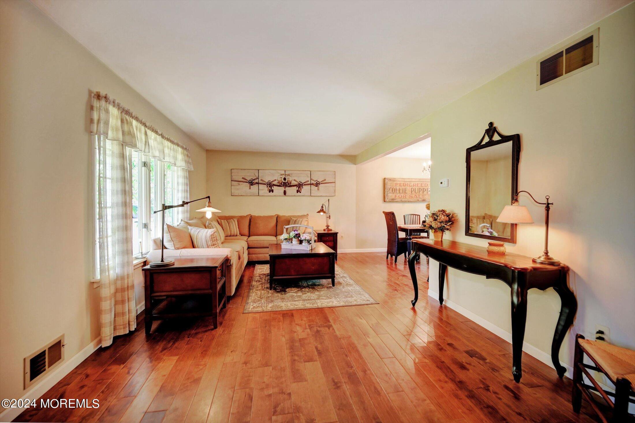 161 Leesville Road Jackson, NJ 08527 - Photo 11 of 56 05-Living Room