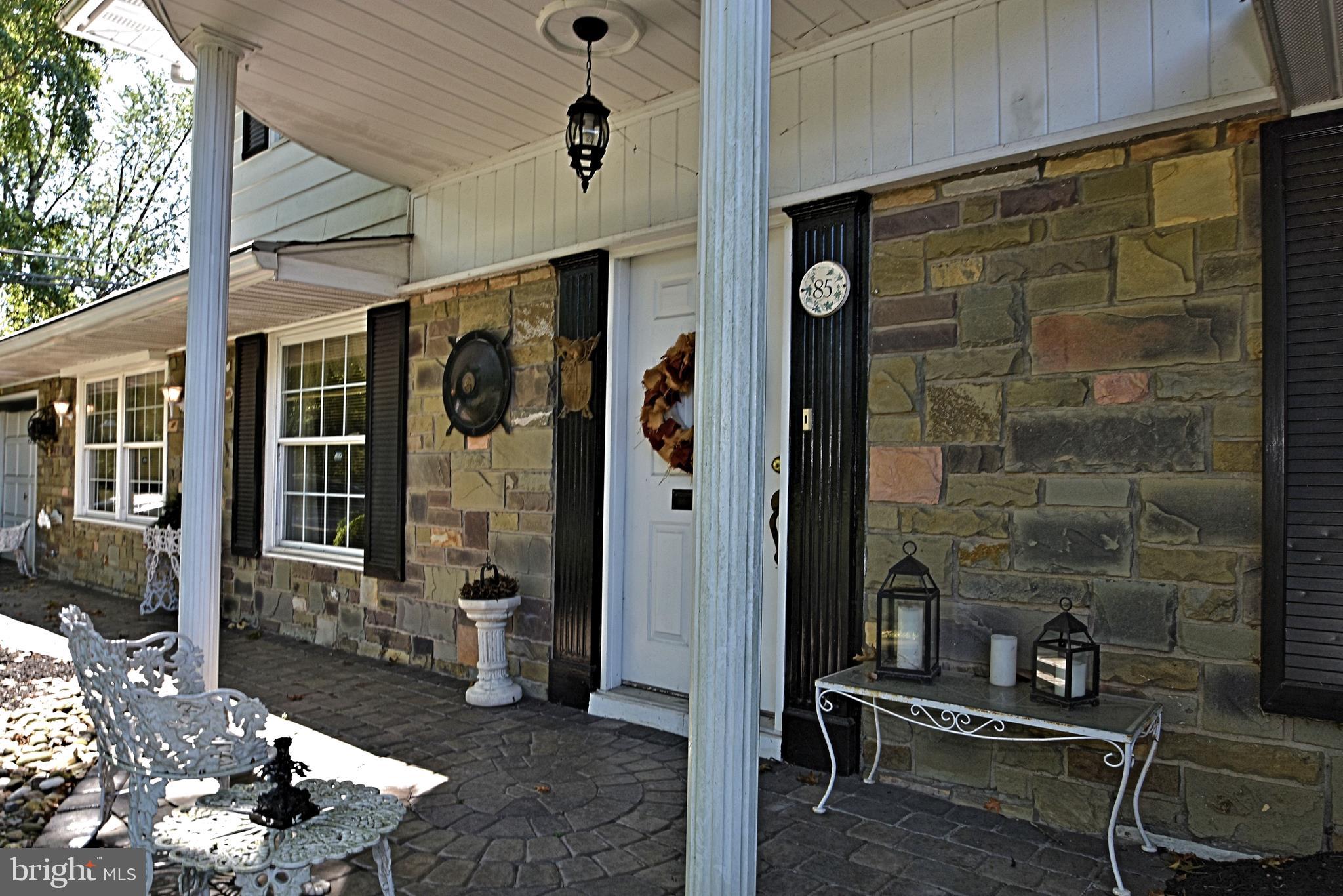 85 Towns Road Levittown, PA 19056 - Photo 3 of 44 Gallery Image 3