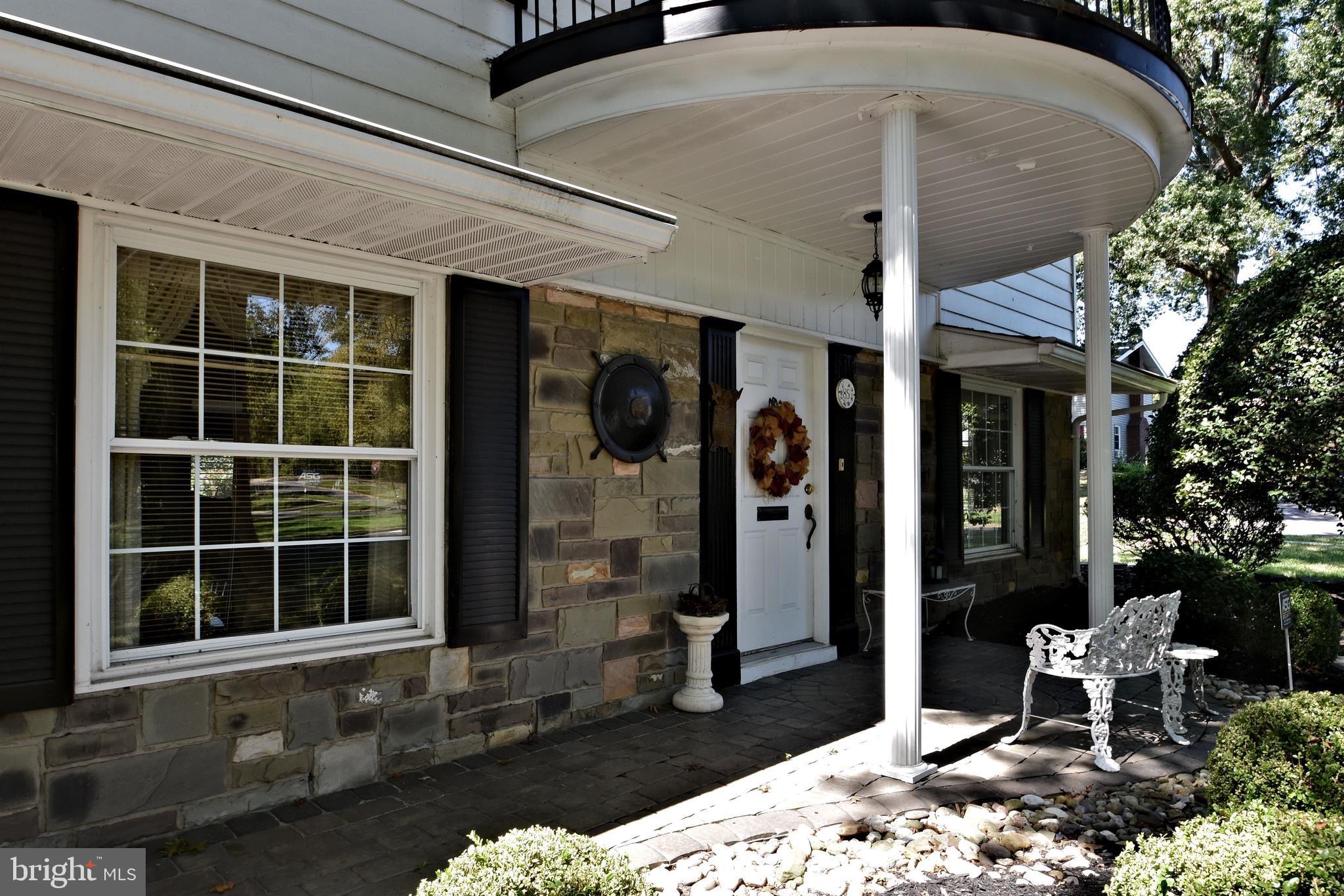 85 Towns Road Levittown, PA 19056 - Photo 4 of 44 Gallery Image 4