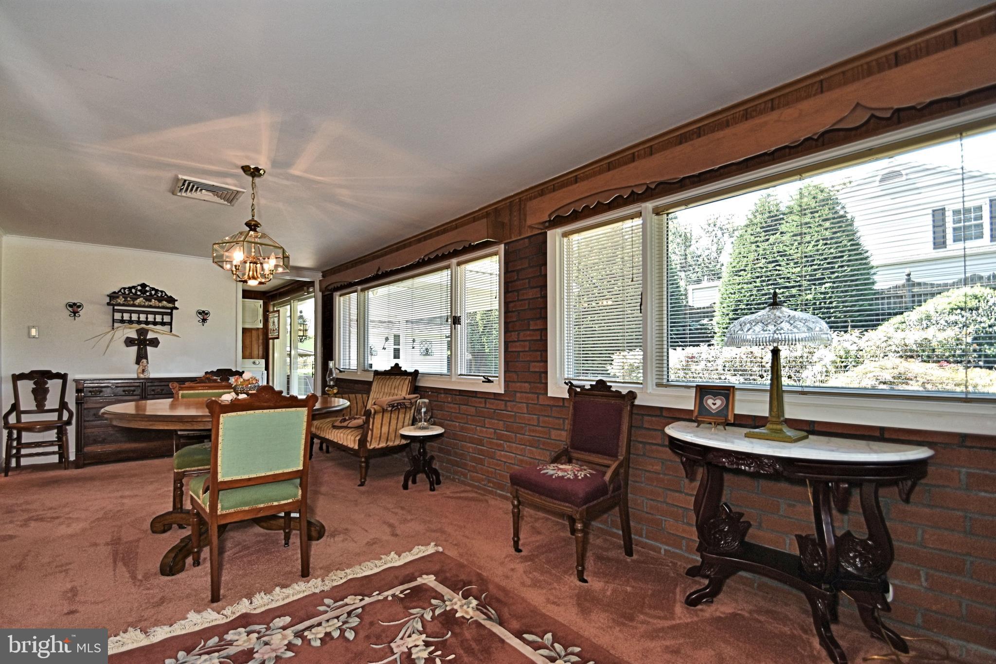 85 Towns Road Levittown, PA 19056 - Photo 9 of 44 Gallery Image 9