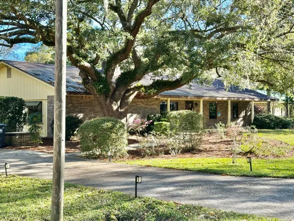 $624,000 | 444 Pitts Bayshore Drive, Freeport, FL 32439