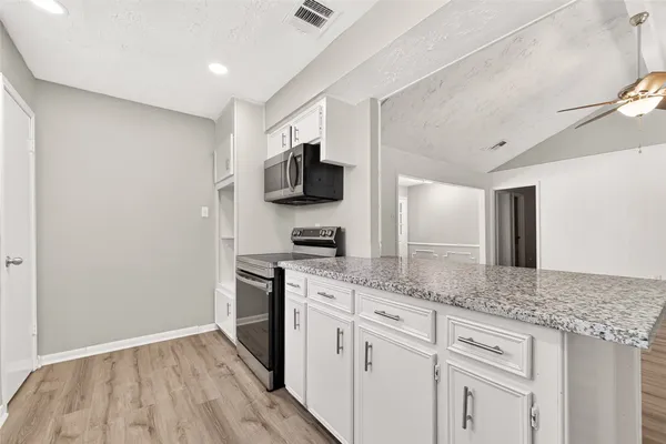 $225,000 | 23235 Earlmist Drive, Spring, TX 77373