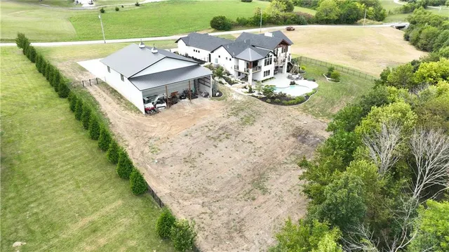 $2,195,000 | 10615 Lancaster Road, Liberty, MO 64068