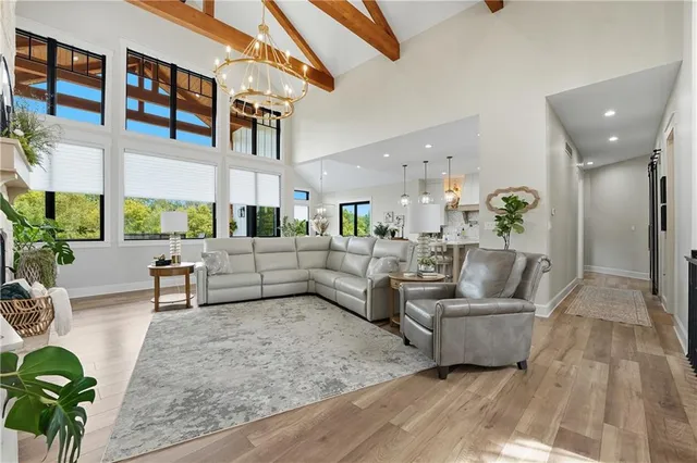 $2,195,000 | 10615 Lancaster Road, Liberty, MO 64068