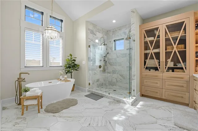 $2,195,000 | 10615 Lancaster Road, Liberty, MO 64068