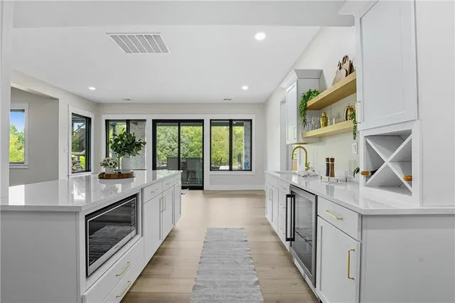 $2,195,000 | 10615 Lancaster Road, Liberty, MO 64068