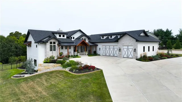 $2,195,000 | 10615 Lancaster Road, Liberty, MO 64068