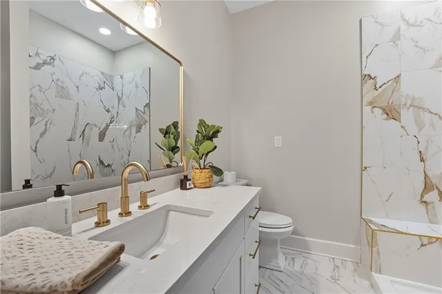 $2,195,000 | 10615 Lancaster Road, Liberty, MO 64068