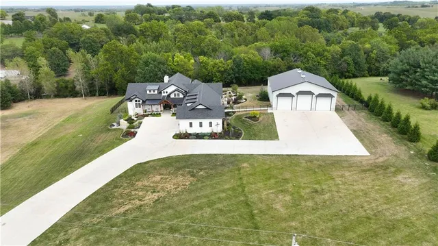 $2,195,000 | 10615 Lancaster Road, Liberty, MO 64068