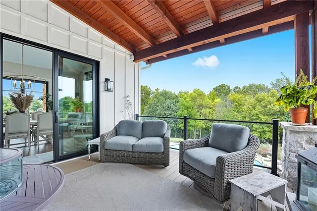 $2,195,000 | 10615 Lancaster Road, Liberty, MO 64068