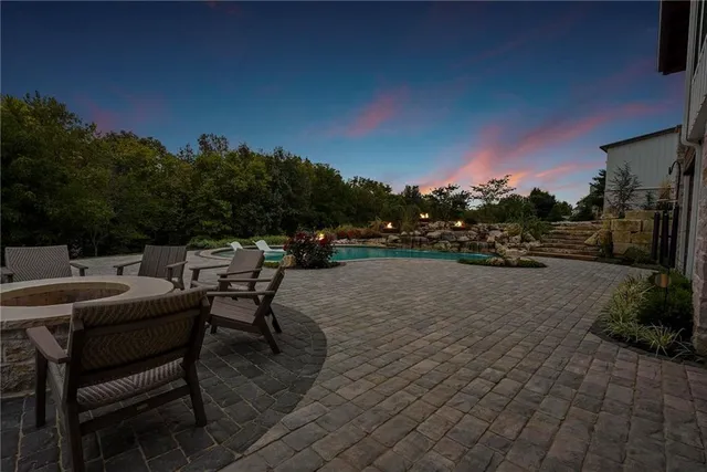 $2,195,000 | 10615 Lancaster Road, Liberty, MO 64068