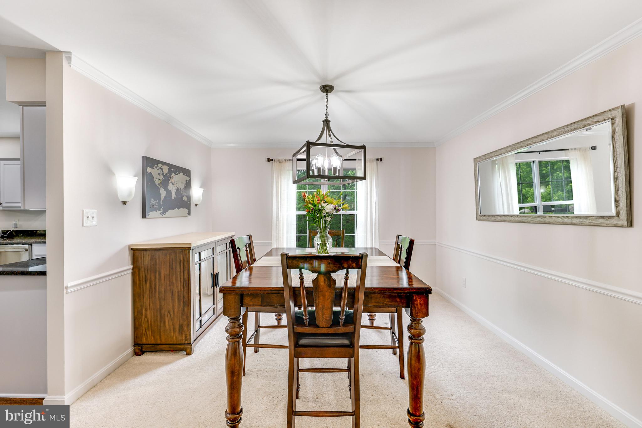 21261 Mirror Ridge Place Sterling, VA 20164 - Photo 7 of 31 Gallery Image 7