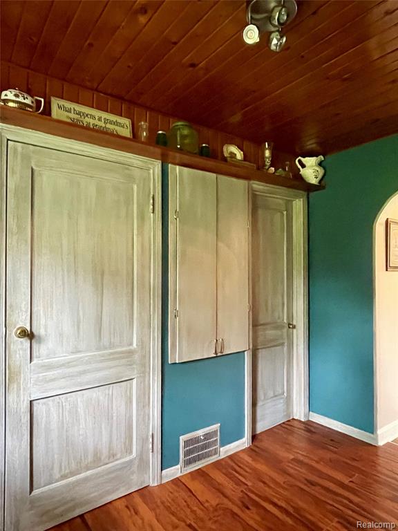 442 Corneil Road Imlay City, MI 48444 - Photo 14 of 31 Gallery Image 14